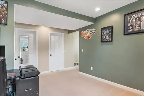 57 Vanstone Ave, Warwick, RI 02889 photo 18