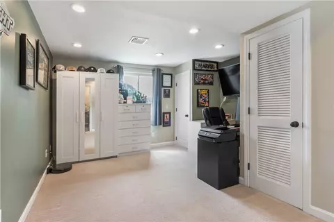 57 Vanstone Ave, Warwick, RI 02889 photo 16