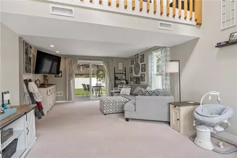 57 Vanstone Ave, Warwick, RI 02889 photo 11
