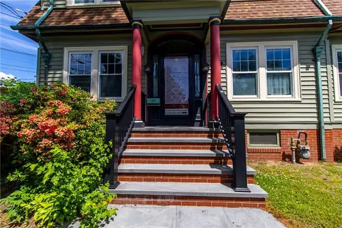 451 River Ave, Providence, RI 02908