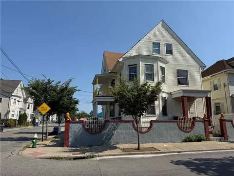 316 Bucklin St, Providence, RI 02907