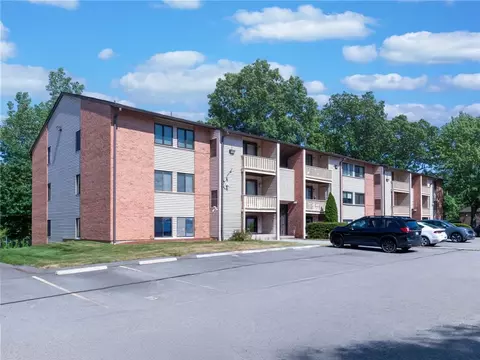 1137 Hartford Ave #5B, Johnston, RI 02919