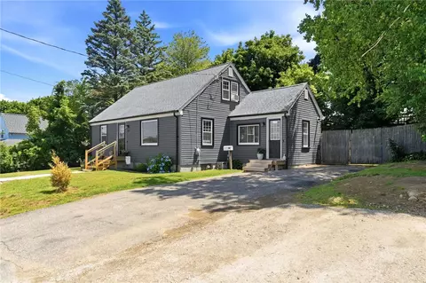 80 Barrett Ave, North Providence, RI 02904
