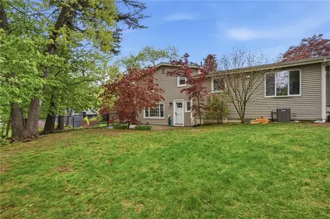 Exterior - 135 Red Chimney Dr, Warwick, RI 02886 photo 4 of 6