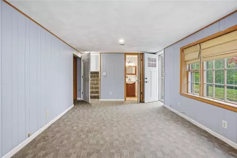 Living - 135 Red Chimney Dr, Warwick, RI 02886 photo 12 of 12