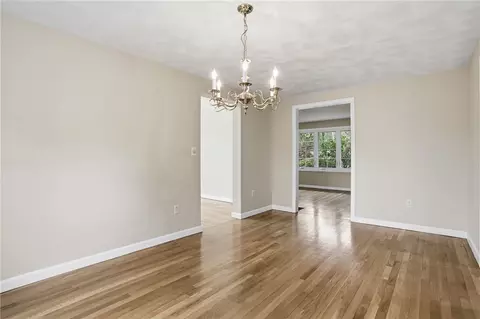Living - 135 Red Chimney Dr, Warwick, RI 02886 photo 6 of 12