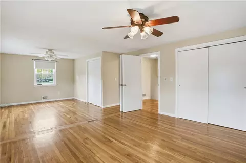 Bedroom - 135 Red Chimney Dr, Warwick, RI 02886 photo 3 of 9