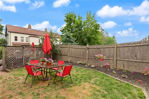 Exterior - 25 Davis St, Warren, RI 02885 photo 5 of 7