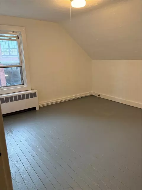 Bedroom - 25 Davis St, Warren, RI 02885 photo 6 of 6
