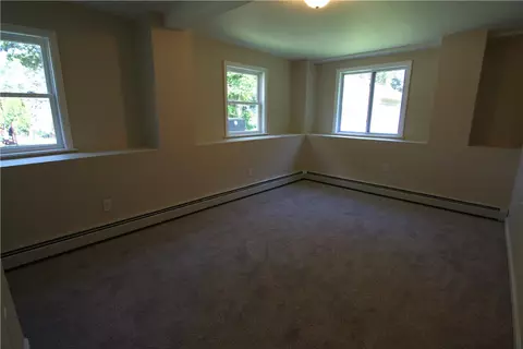 Bedroom - 304 Getchell Ave, Woonsocket, RI 02895 photo 2 of 5