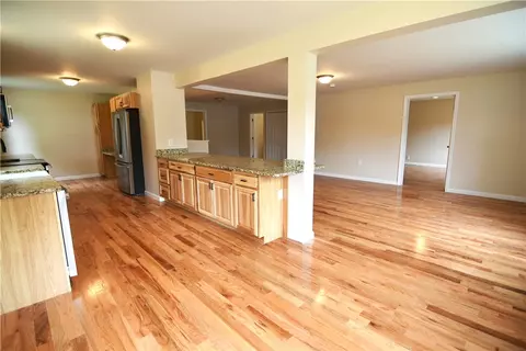 Living - 304 Getchell Ave, Woonsocket, RI 02895 photo 1 of 5