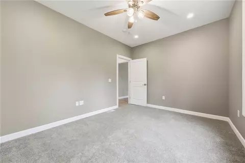 Bedroom - 70 Tripps Corner Rd, Exeter, RI 02822 photo 2 of 5