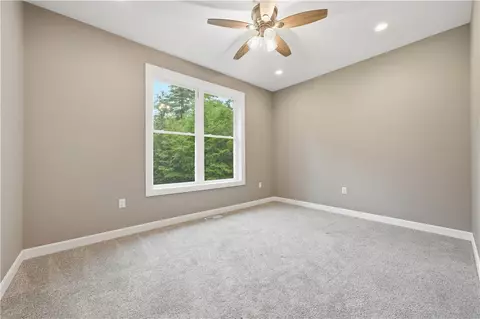 Bedroom - 70 Tripps Corner Rd, Exeter, RI 02822 photo 4 of 5