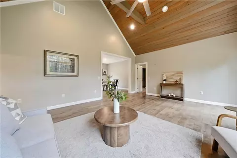 Living - 70 Tripps Corner Rd, Exeter, RI 02822 photo 4 of 6