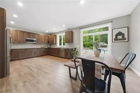 Entry Way - 70 Tripps Corner Rd, Exeter, RI 02822 photo 1 of 4