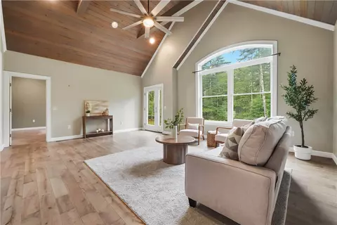 Living - 70 Tripps Corner Rd, Exeter, RI 02822 photo 3 of 6