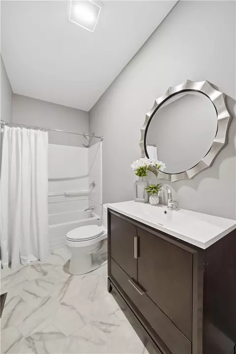 Bath - 70 Tripps Corner Rd, Exeter, RI 02822 photo 1 of 2