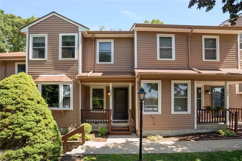 200 Heroux Blvd #303, Cumberland, RI 02864