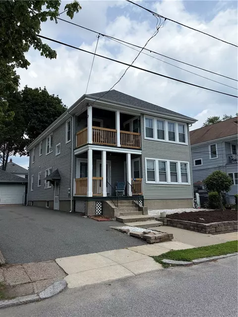105 Eldridge St, Cranston, RI 02910