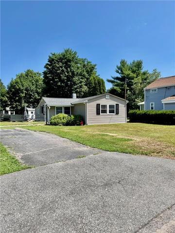 76 Dickens St, Attleboro, MA 02703