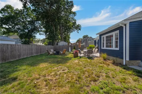 Exterior - 76 Brewster Dr, Warwick, RI 02889 photo 4 of 8