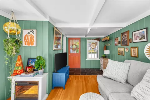 Other - 76 Brewster Dr, Warwick, RI 02889 photo 1 of 8