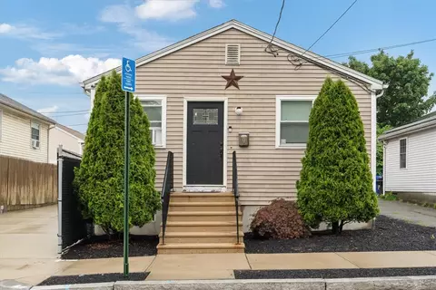 9 Halton St, Providence, RI 02907