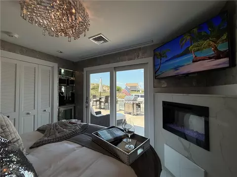 Bedroom - 16 Fort Rd, Westerly, RI 02891 photo 2 of 2