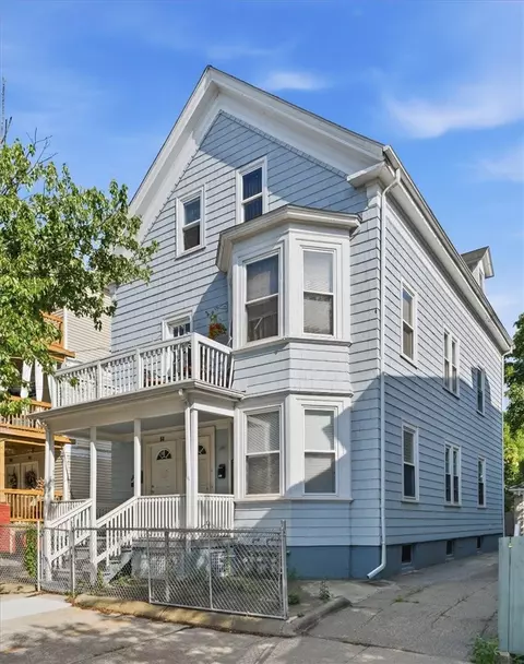 94 Lexington Ave, Providence, RI 02907