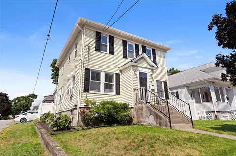 91 Mason Ave, Cranston, RI 02910