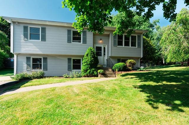 35 Old Pine Rd, Narragansett, RI 02882