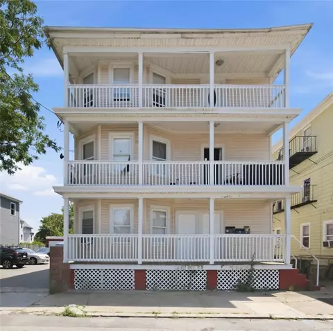 17 Marietta St, Providence, RI 02904