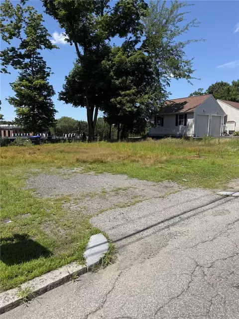 130 Woodward Road Rd, Providence, RI 02904
