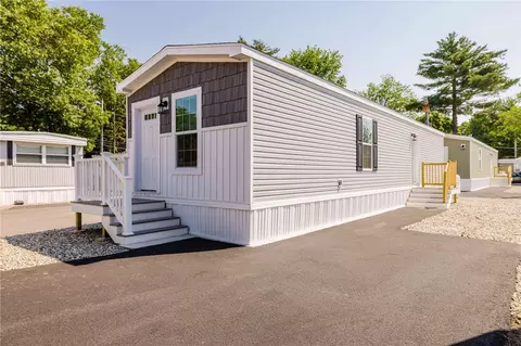 1346 Newport Ave, Attleboro, MA 02703