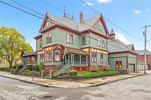 104 Almy St, Providence, RI 02909