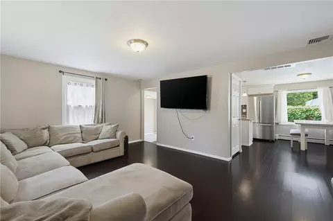 178 Halsey Rd, Woonsocket, RI 02895 photo 17