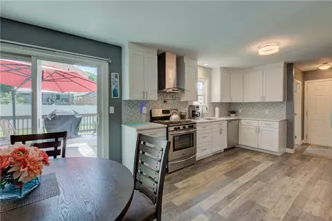 Kitchen - 16 Arlington Ave, Warren, RI 02885 photo 3 of 3