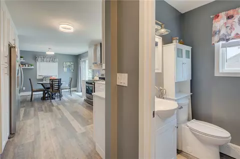 Entry Way - 16 Arlington Ave, Warren, RI 02885 photo 1 of 3