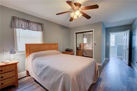 Bedroom - 16 Arlington Ave, Warren, RI 02885 photo 2 of 5