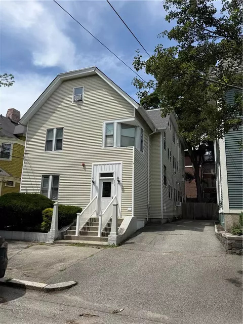 244 Bowen St, Providence, RI 02906