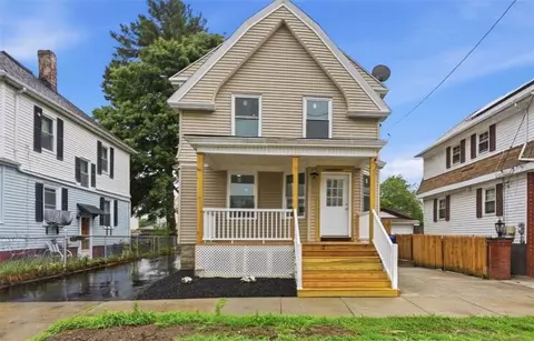 252 Califonia Ave, Providence, RI 02905