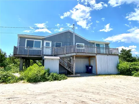 811 Charlestown Beach Rd, Charlestown, RI 02813