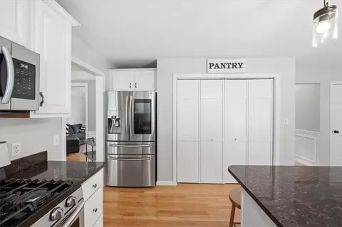 26 Davis Cir, Warwick, RI 02886 photo 19