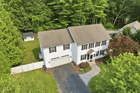 View/Area - 26 Davis Cir, Warwick, RI 02886 photo 1 of 5