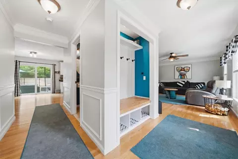 Entry Way - 26 Davis Cir, Warwick, RI 02886 photo 1 of 4