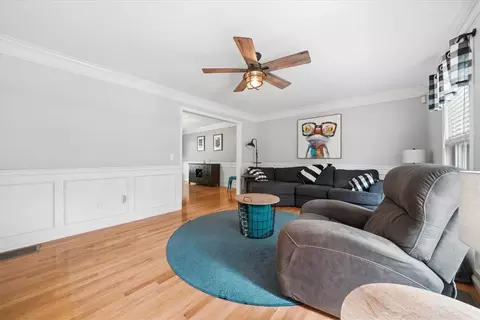 26 Davis Cir, Warwick, RI 02886 photo 8