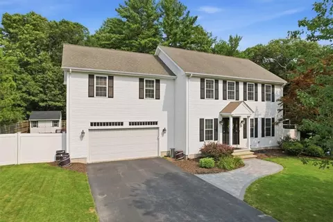 26 Davis Cir, Warwick, RI 02886 photo 1