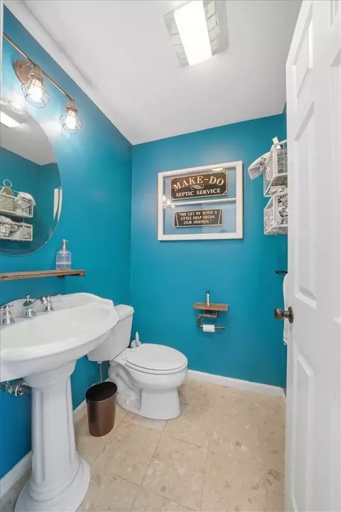 26 Davis Cir, Warwick, RI 02886 photo 20