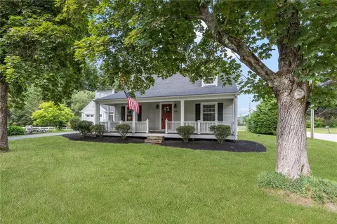 138 Homecrest Ave, North Smithfield, RI 02896