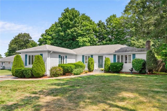 71 Hawthorne Pl, North Providence, RI 02904